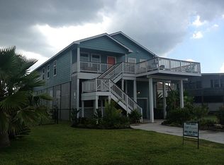 4018 Navarro Dr, Galveston, TX 77554
