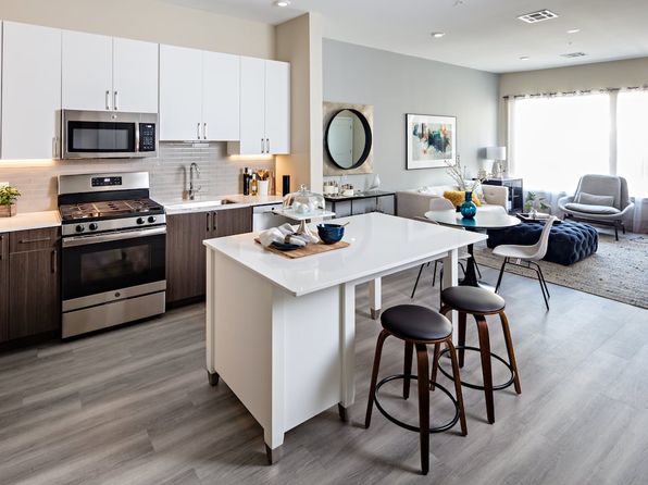 100 River Mews Ln #2B-2Ba-1504Sqft