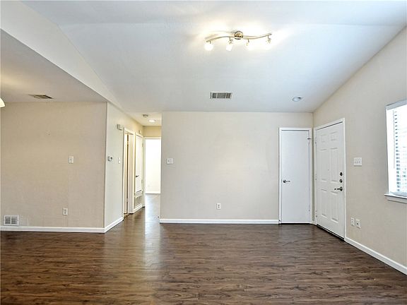 4th image of 12302 Alderbrook Dr #A