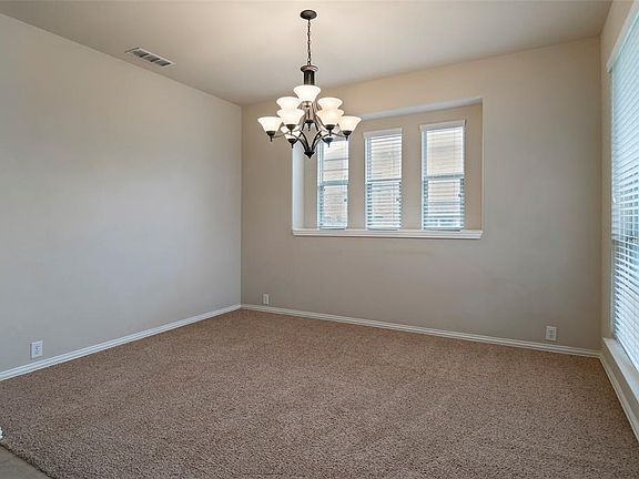 4th image of 1451 Crescent Valley Dr