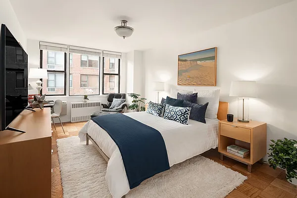 Sold by Douglas Elliman | media 8