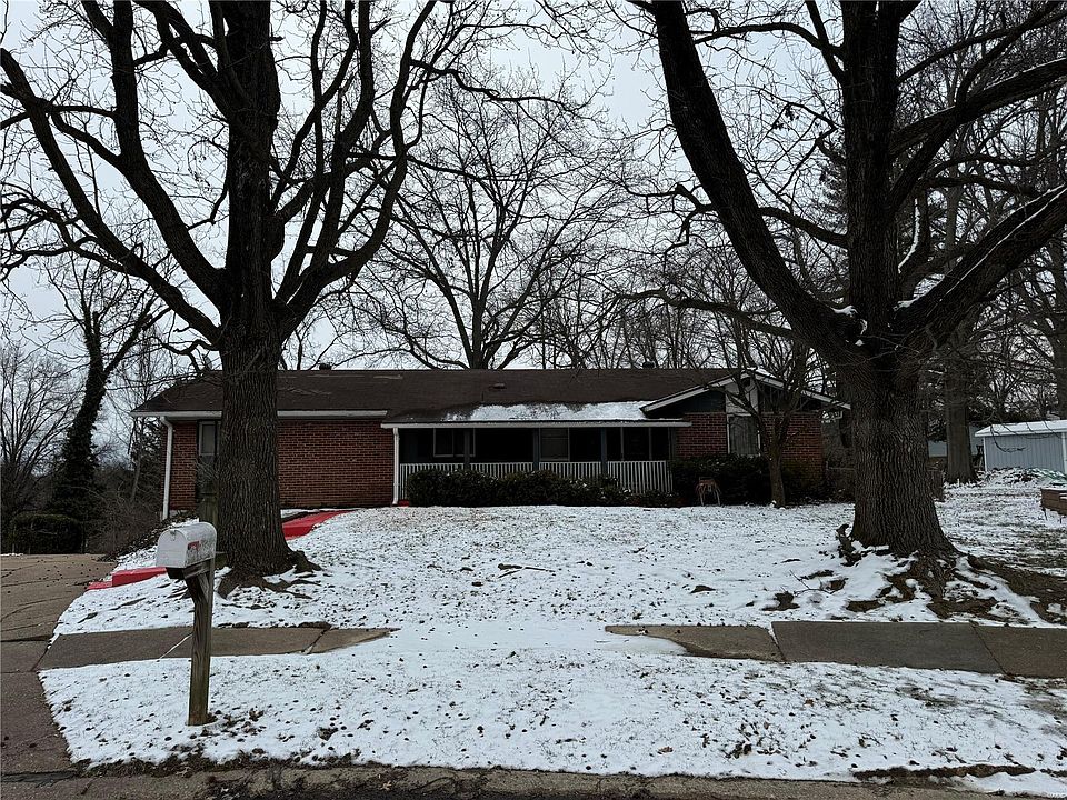 1st image of 8 Ipswich Ct