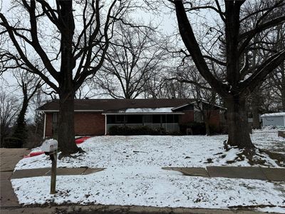 8 Ipswich Ct, Florissant, MO, 63033