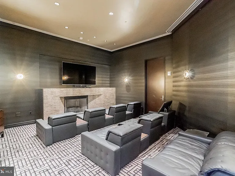 1414 S Penn Sq #30CDE — Photo 47