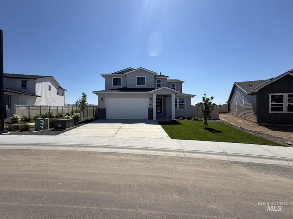 5886 N Backcountry Ave, Meridian, ID 83646