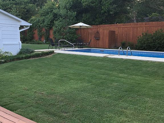 2nd image of 125 Edenwood Dr
