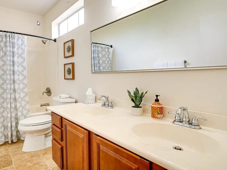 11433 W Piccadilly Rd — Photo 16