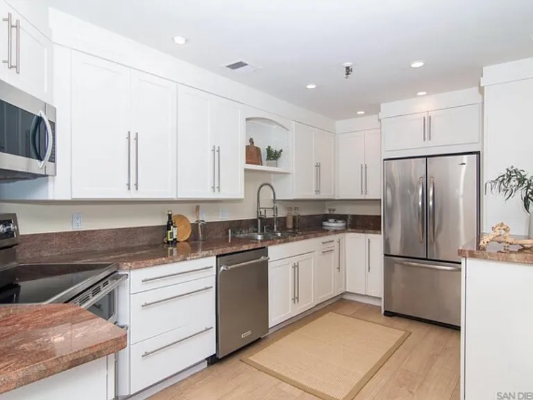 Modern Open Kitchen