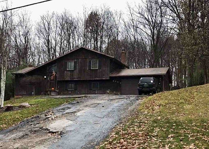 2nd image of 405 Houghton Rd