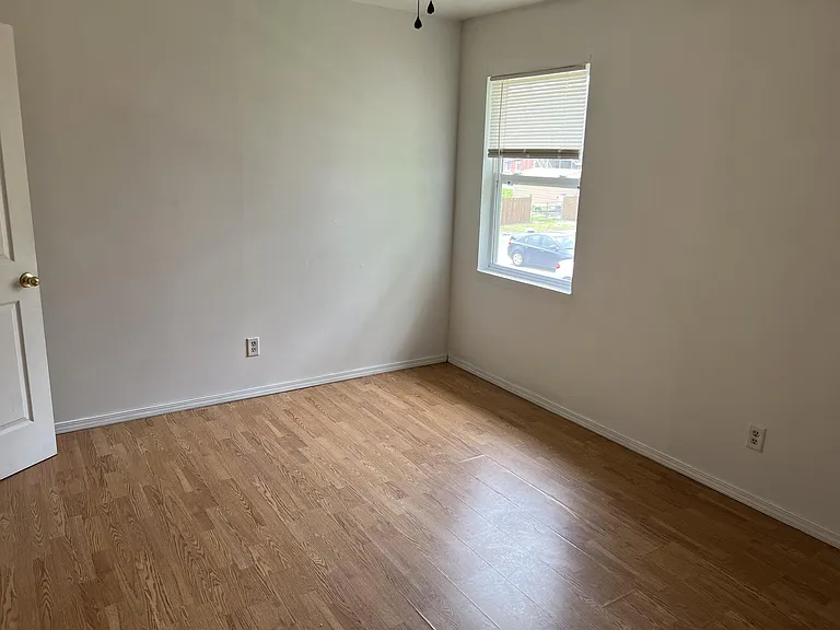 401 N Bottom St #6 — Photo 9