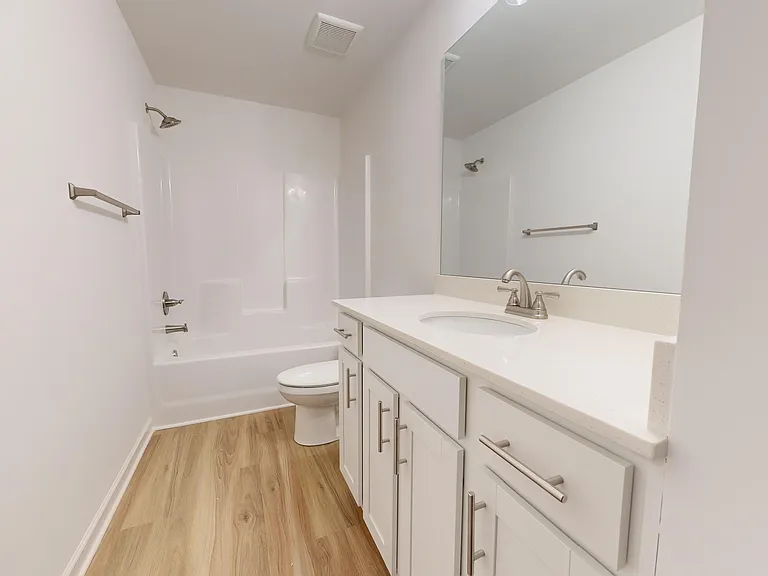 Quinn Residences at Dorchester Place — Photo 35
