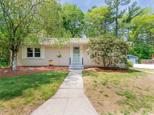 16 Ellen St, Webster, MA 01570