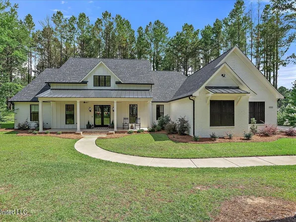 500 Viewpointe Way, Clinton, MS 39056