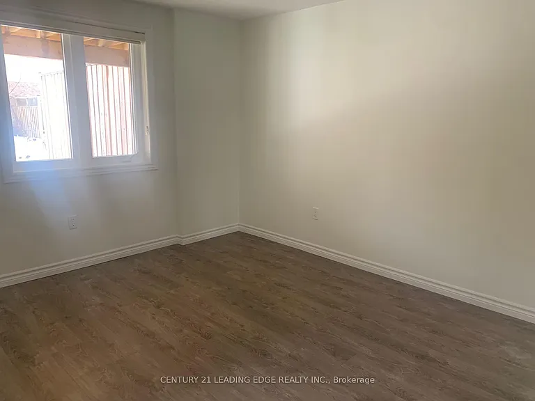 142 Rivertrail Ave — Photo 8