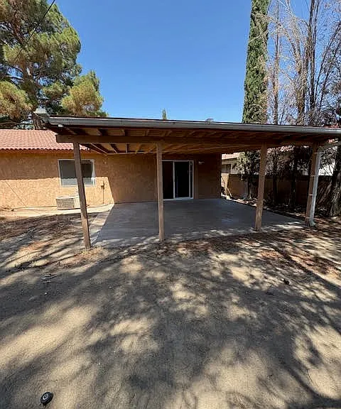 43702 Rembrandt St — Photo 13