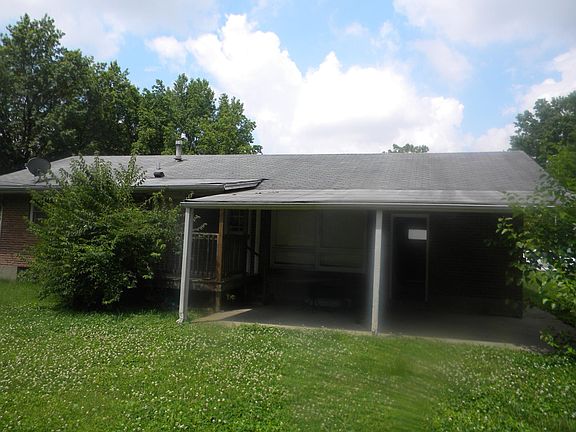 5th image of 21 Forest Home Ct