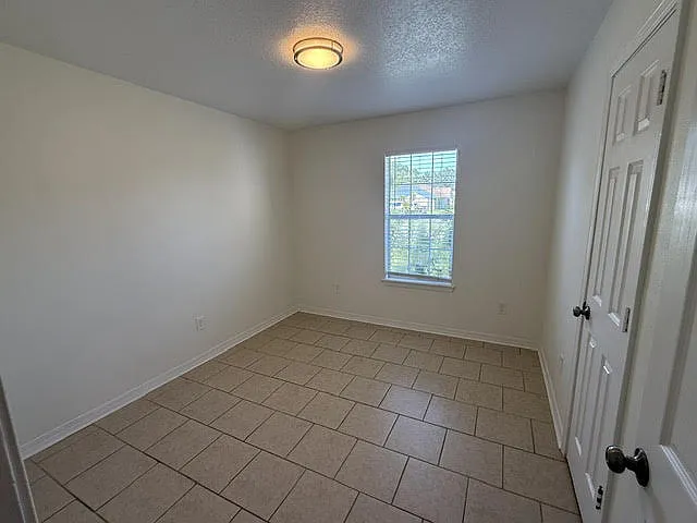 10713 Plummer Cir — Photo 12