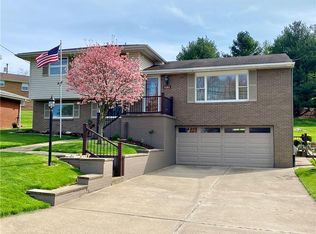 232 Crestvue Dr, Bridgeville, PA 15017