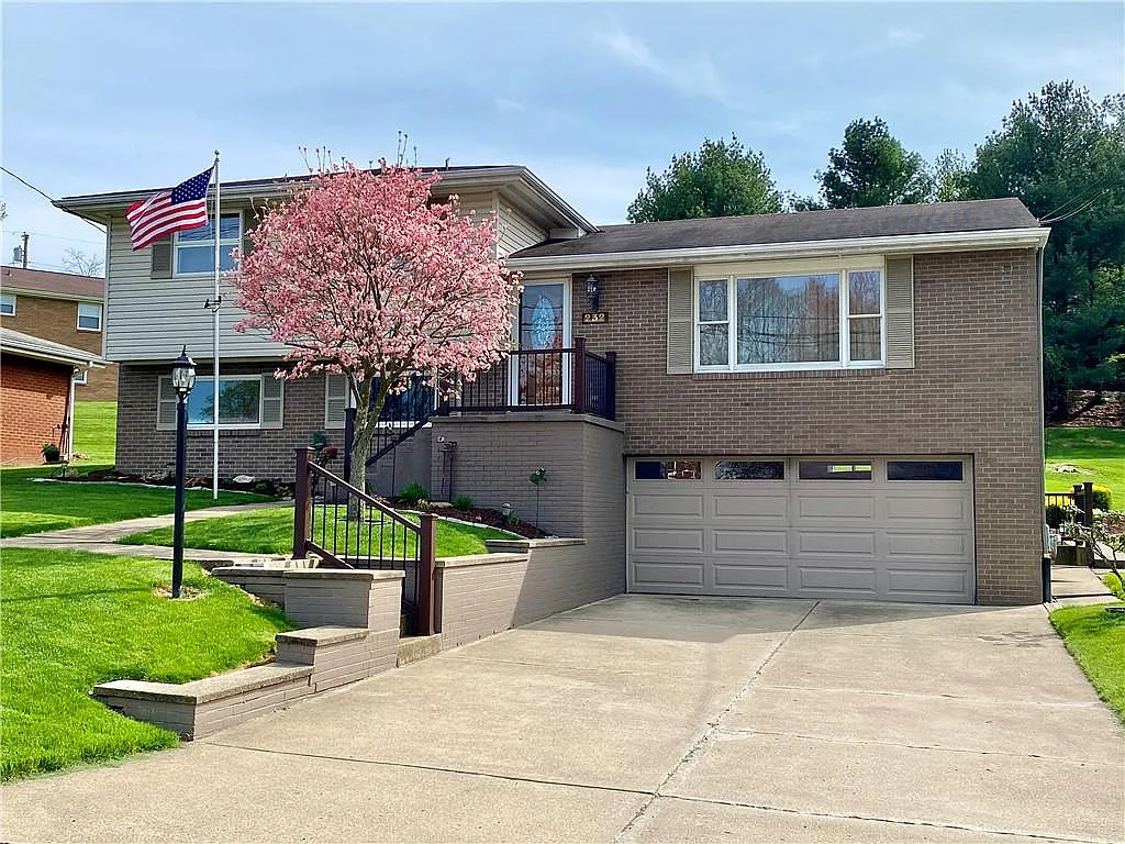 232 Crestvue Dr photo 1