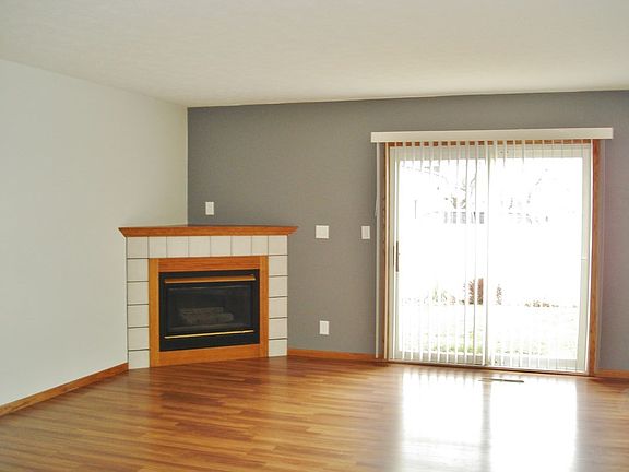 4th image of 613 N Custer Ave