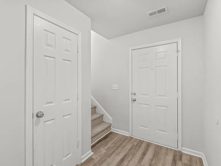 8818 Sharonbrook Dr — Photo 14