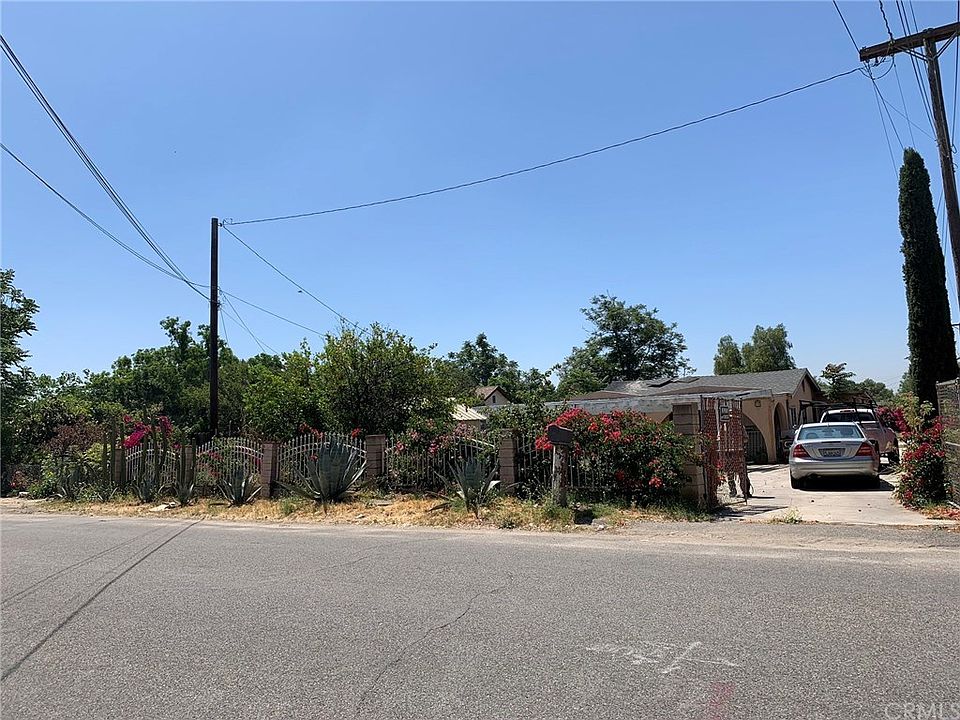 1st image of 2521 W 3rd Ave