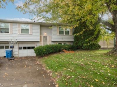 8052 Castle Rock Dr NE, Warren, OH, 44484