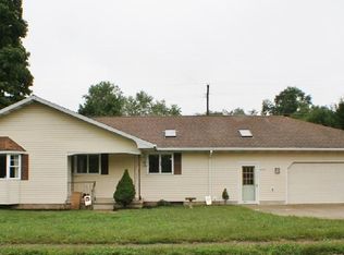 26199 Coshocton Rd, Howard, OH 43028