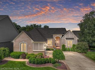 7907 Glacier Club Dr, Washington, MI 48094