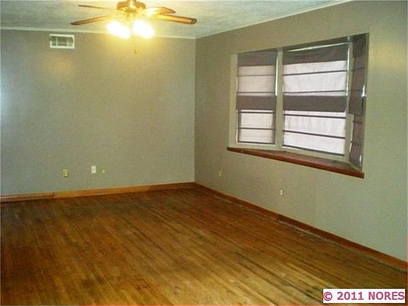 2nd image of 515 W Richmond St S