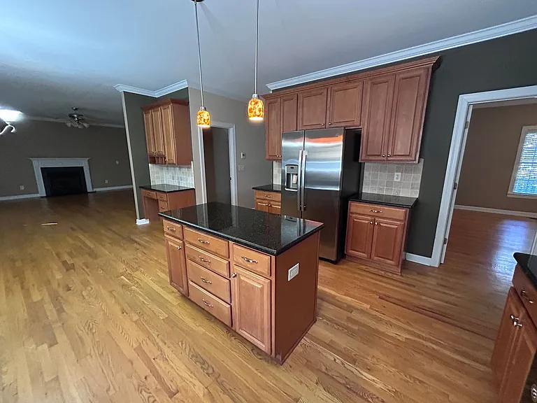 4540 Pebble Lake Dr — Photo 16