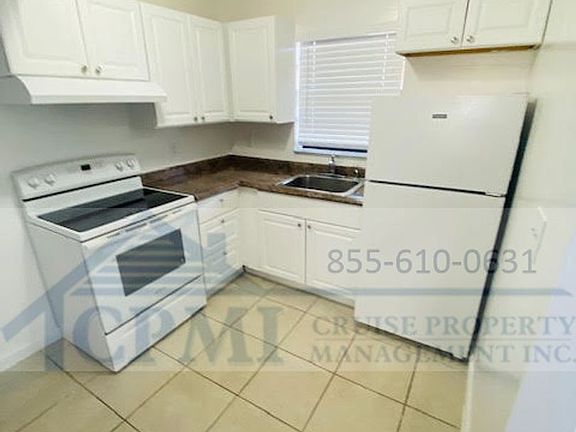 4th image of 914 S Federal Hwy APT 1