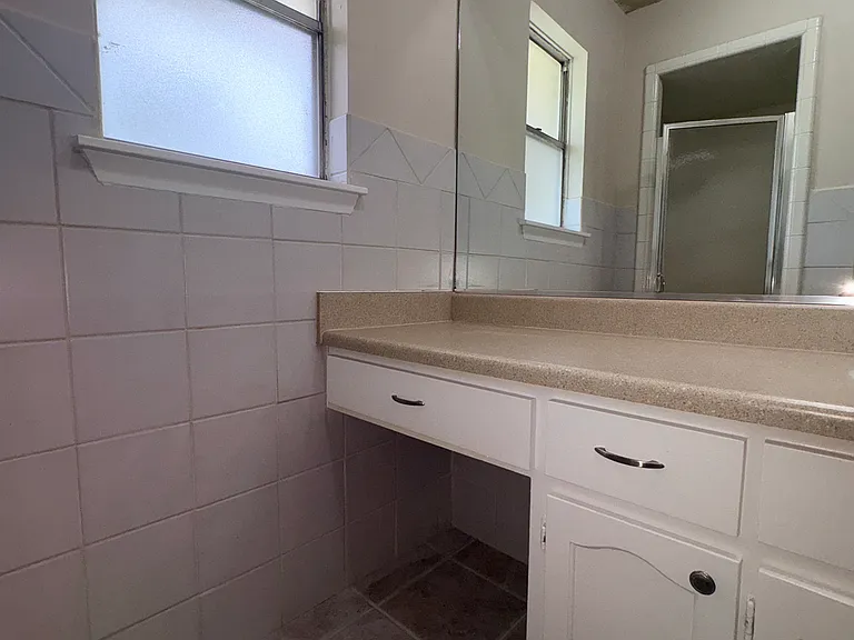 4514 Temple Hl — Photo 27