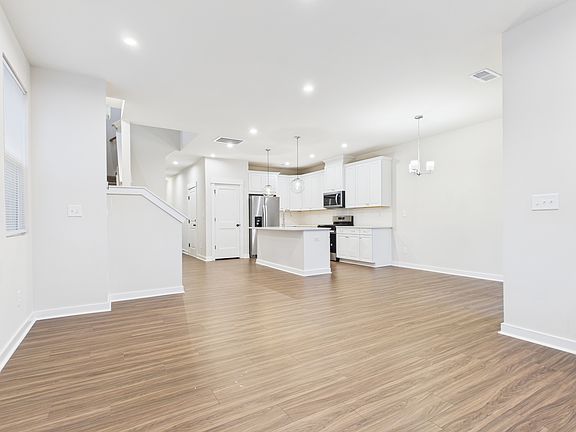 5th image of 9529 Munsing Dr