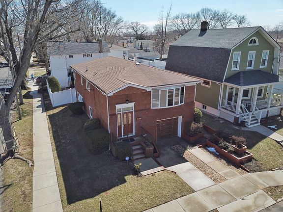 2nd image of 324 Husson St