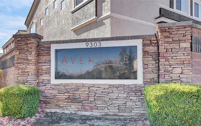 9303 Gilcrease Ave #1042 — Photo 21