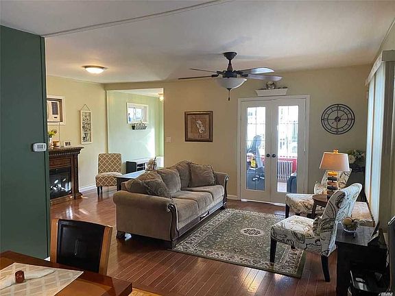 4th image of 114-32 210th St