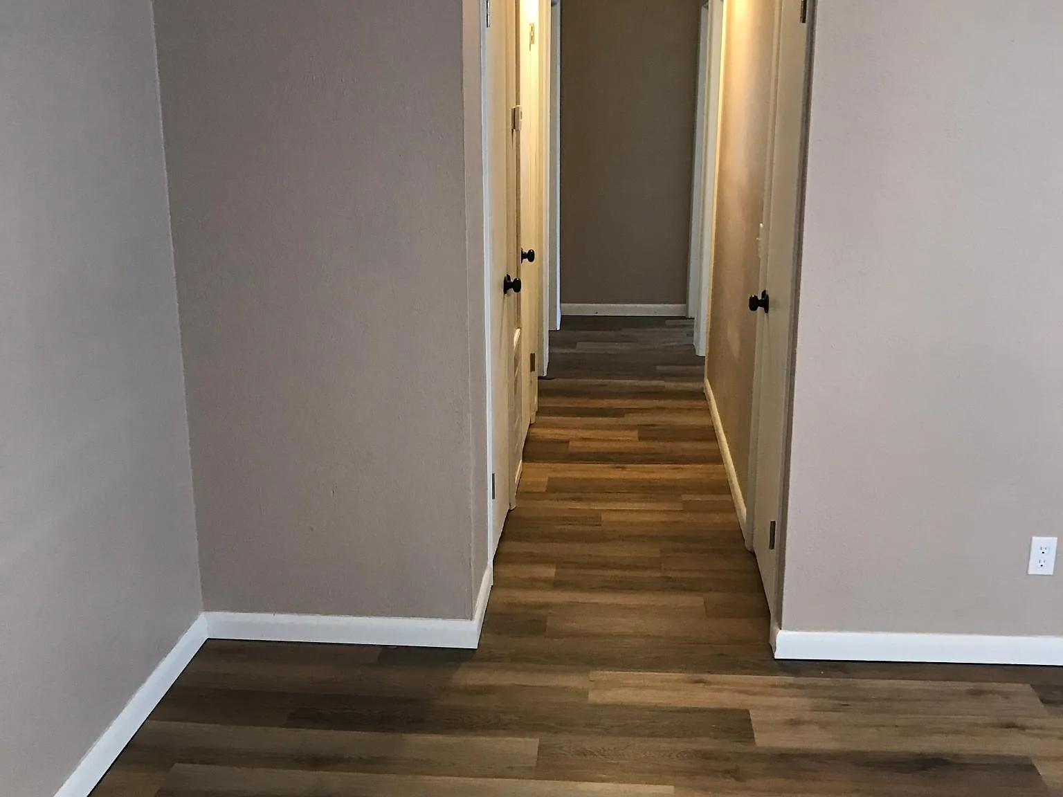 3 bed, 1100 sqft, $925 — Photo 2