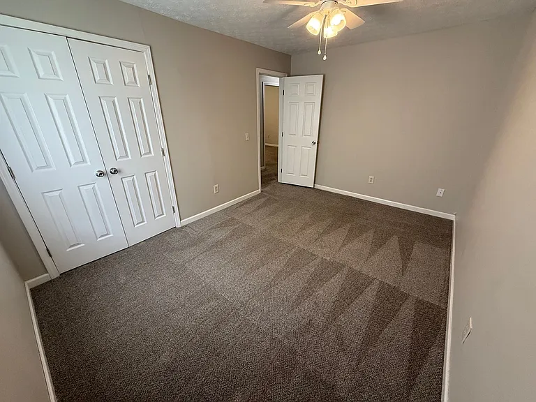 100 Peek Dr — Photo 12