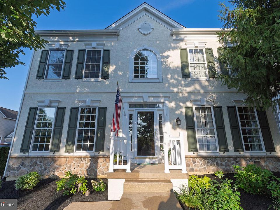 1st image of 508 Emerson Cir