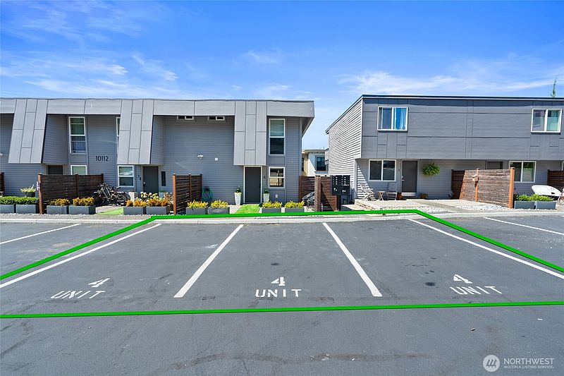 5th image of 10112 NE 68th Street #4