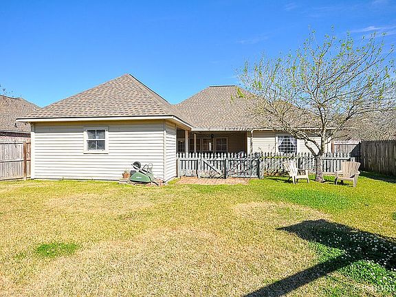 3rd image of 12383 Highland Dr