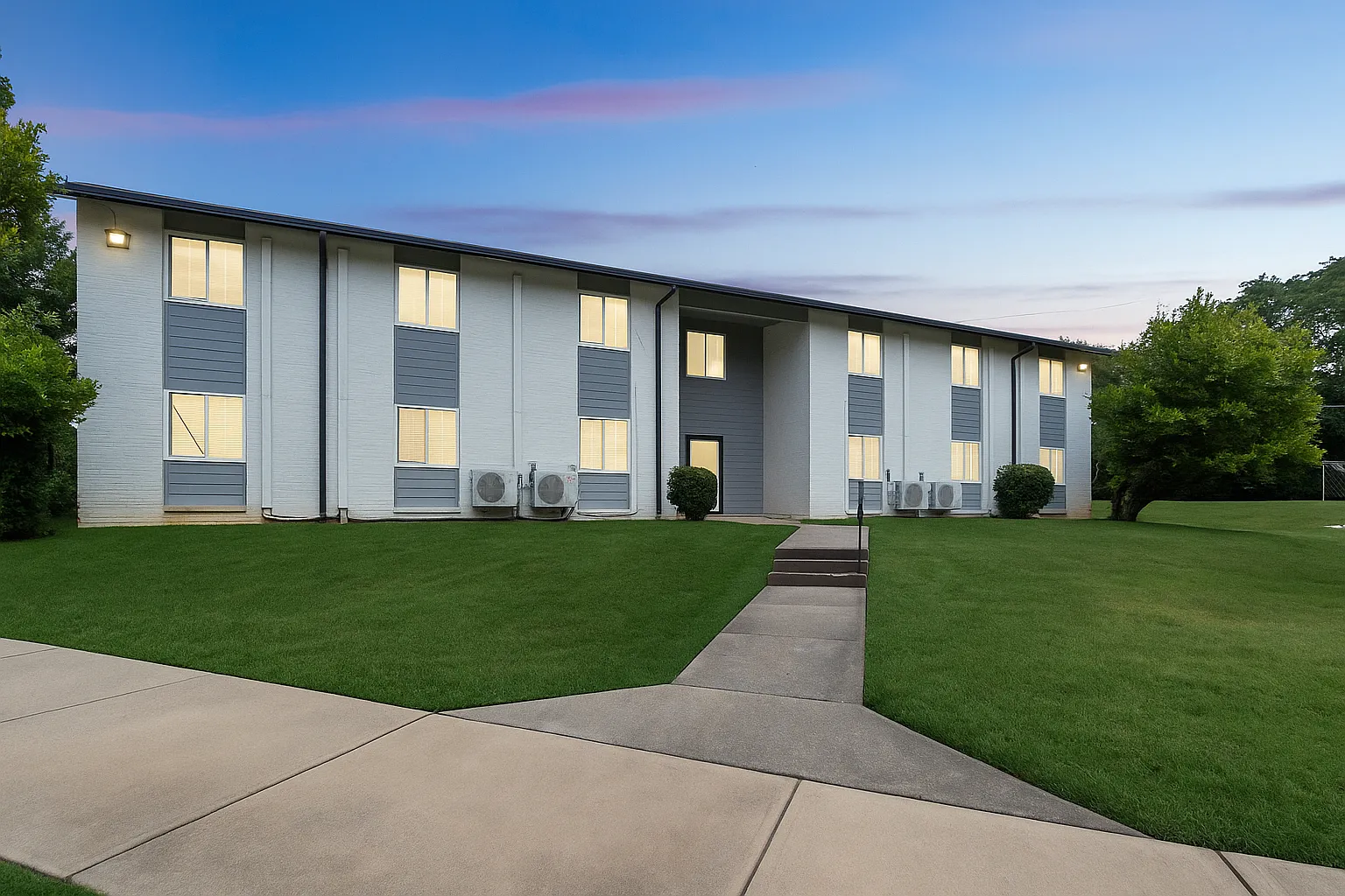 North Park Apartments — Photo 1