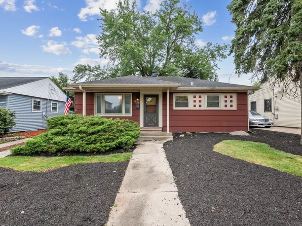 1899 Welwyn Ave, Des Plaines, IL 60018