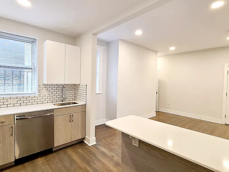 108 Jersey St #6 — Photo 4