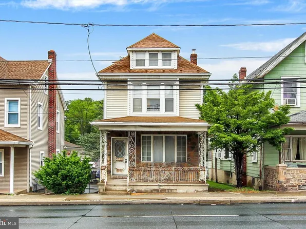 24 Center Ave, Schuylkill Haven, PA 17972