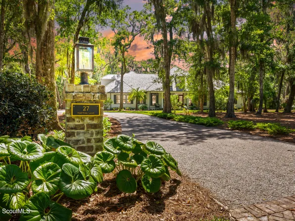 27 Hatton Ln, Saint Simons Island, GA 31522