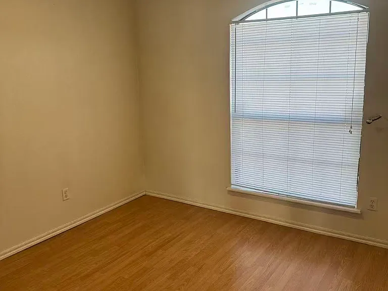 4005 Madison Ave — Photo 14
