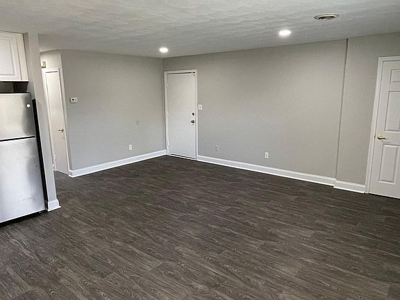 2nd image of 617 W 28th St APT 3