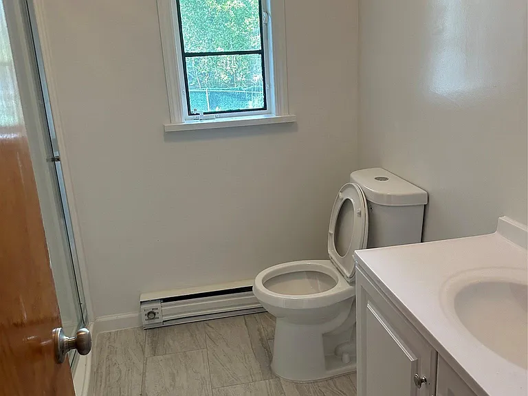 11 Richards Ave — Photo 10